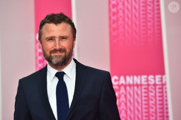 Alexandre Brasseur sur le Pink Carpet lors du premier festival CanneSéries pour la présentation des séries "Killing Eve" et "When Heroes Fly", à Cannes, le 8 avril 2018.© Bruno Bebert/Bestimage