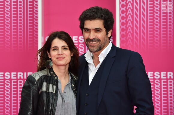 Aurore Erguy et Abdelhafid Metalsi, stars de "Chérif", sur le Pink Carpet lors du premier festival CanneSéries pour la présentation des séries "Killing Eve" et "When Heroes Fly", à Cannes, le 8 avril 2018. © Bruno Bebert/Bestimage