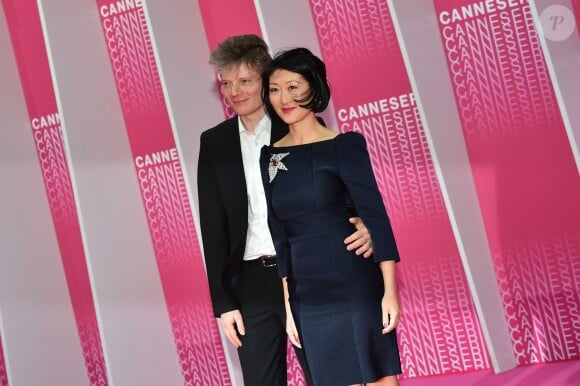 Fleur Pellerin, la créatrice du festival, et son mari Laurent Olléon sur le Pink Carpet lors du premier festival CanneSéries pour la présentation des séries "Killing Eve" et "When Heroes Fly", à Cannes, le 8 avril 2018. © Bruno Bebert/Bestimage