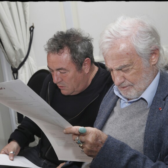 Exclusif - Jean-Paul Belmondo et Fabien Onteniente regardent le match de Ligue des Champion, du Paris Saint-Germain contre le Real Madrid à la télévision dans le salon Delluc à l'hôtel Fouquet's Barrière de Paris, France, le 6 mars 2018. Jean-Paul Belmondo et Fabien Onteniente sont en prépration du film "Le Coup du Chapeau", qu'ils tourneront en août prochain. ©