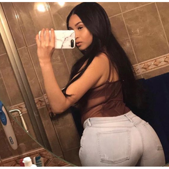 Stephanie Woods prétend avoir été la maîtresse du compagnon de Khloé Kardashian, Tristan Thompson. Le 10 avril 2018, elle a diffusé une sextape soi-disant tournée avec le basketteur. Elle a ensuite affirmé être enceinte.