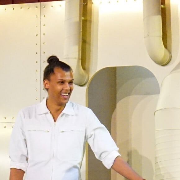 Le chanteur Stromae et Coralie Barbier présentent la 5 ème collection de vêtements de leur marque Moseart au Bon Marché, Paris le 6 avril 2018.