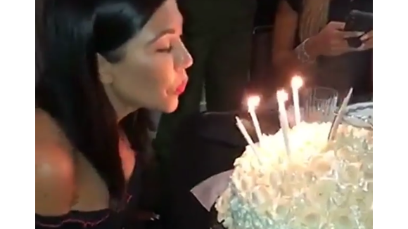 Kourtney Kardashian a 39 ans : Anniversaire mémorable, Kim d'humeur coquine