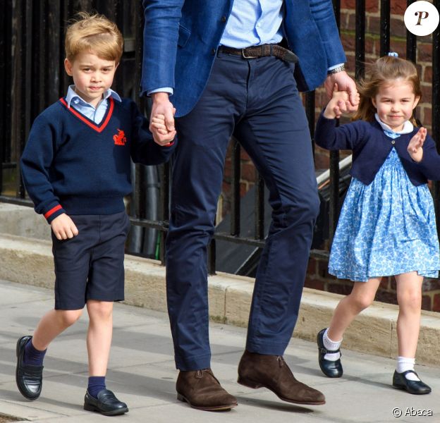 Royal Baby George Et Charlotte De Cambridge Arrivent Pour Voir Leur Petit Frere Purepeople