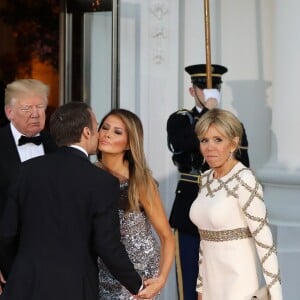 Le président américain Donald Trump, sa femme la Première dame Melania Trump, le président de la République française Emmanuel Macron et sa femme la Première dame Brigitte Macron (Trogneux) - Dîner en l'honneur du Président de la République Emmanuel Macron et de la première dame Brigitte Macron (Trogneux) à la Maison Blanche à Washington, le 24 avril 2018.