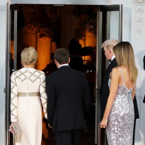 Le président américain Donald Trump, sa femme la Première dame Melania Trump, le président de la République française Emmanuel Macron et sa femme la Première dame Brigitte Macron (Trogneux) - Dîner en l'honneur du Président de la République Emmanuel Macron et de la première dame Brigitte Macron (Trogneux) à la Maison Blanche à Washington, le 24 avril 2018.