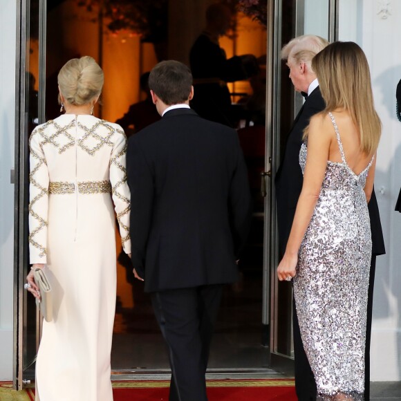 Le président américain Donald Trump, sa femme la Première dame Melania Trump, le président de la République française Emmanuel Macron et sa femme la Première dame Brigitte Macron (Trogneux) - Dîner en l'honneur du Président de la République Emmanuel Macron et de la première dame Brigitte Macron (Trogneux) à la Maison Blanche à Washington, le 24 avril 2018.