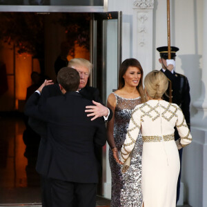 Le président américain Donald Trump, sa femme la Première dame Melania Trump, le président de la République française Emmanuel Macron et sa femme la Première dame Brigitte Macron (Trogneux) - Dîner en l'honneur du Président de la République Emmanuel Macron et de la première dame Brigitte Macron (Trogneux) à la Maison Blanche à Washington, le 24 avril 2018.