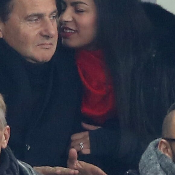 Eric Besson et sa femme Jamila pendant le match de qualification de la coupe du monde de football 2018 France-Suède au Stade de France à Saint-Denis, le 11 novembre 2016. © Cyril Moreau/Bestimage