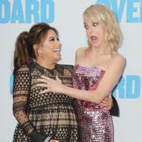 Eva Longoria enceinte : Radieuse, elle expose son gros baby bump avec Anna Faris