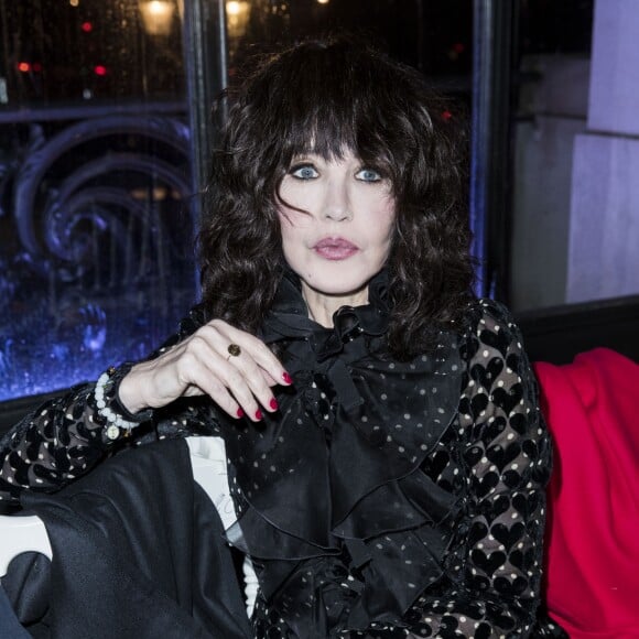 Isabelle Adjani - Photocall du défilé de mode "Giambattista Valli", collection Haute-Couture printemps-été 2018, à Paris. Le 22 janvier 2018 © Olivier Borde / Bestimage