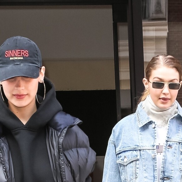 Gigi Hadid à la sortie de son domicile avec sa soeur Bella Hadid à New York, le 1er mai 2018