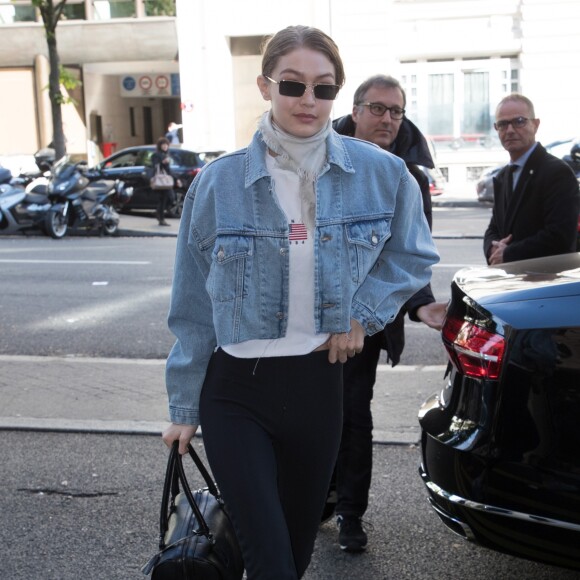 Gigi Hadid à l'hôtel Royal Monceau à Paris, le 2 mai 2018.