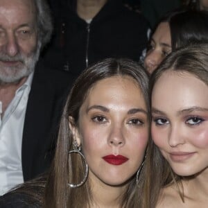 Alysson Paradis et Lily-Rose Depp - Photocall du défilé de la collection Croisière Chanel 2018/2019 au Grand Palais à Paris, France, le 3 mai 2018. © Olivier Borde/Bestimage