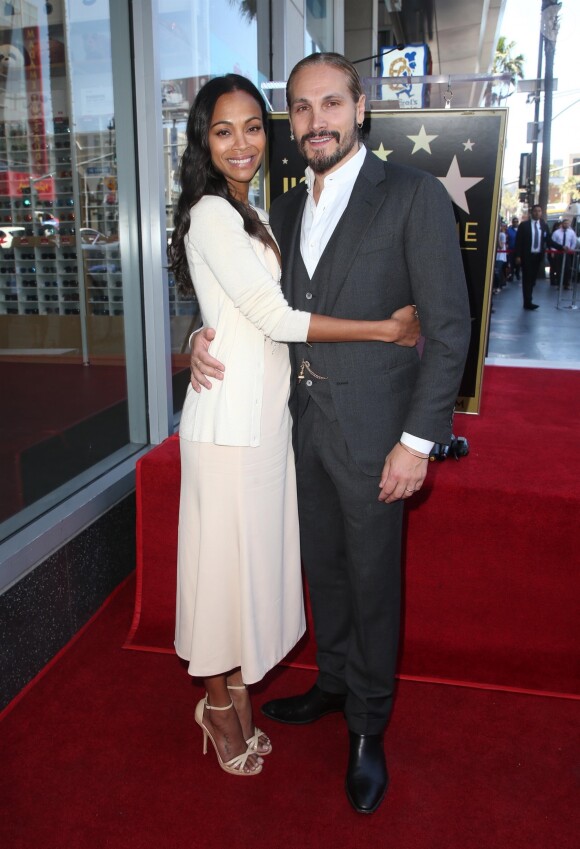 Zoe Saldana reçoit son étoile sur le Walk Of Fame à Hollywood, le 3 mai 2018. 