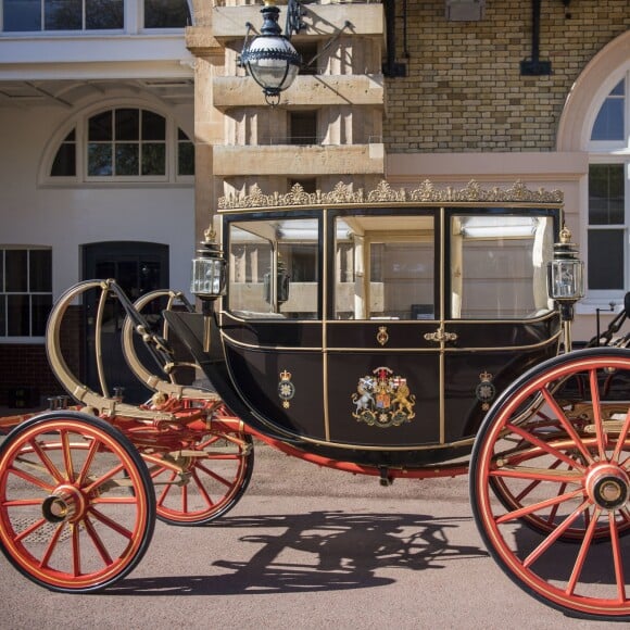 Préparation du carrosse royal pour le marriage du prince Harry et Meghan Markle au palais de Buckingham à Londres le 1er mai 2018.