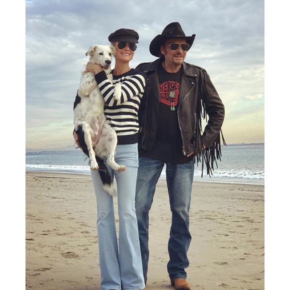 Mickey Rourke a rendu hommage à son ami Johnny Hallyday sur Instagram, ce 5 mai 2018. L'occasion pour Laeticia Hallyday de témoigner de sa peine en commentaire.