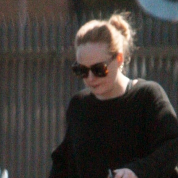 Exclusif - La chanteuse Adele à la sortie du salon de coiffure Balayage Salon à Beverly Hills, le 26 avril 2018