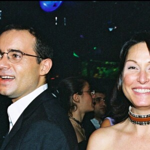 Jean-Luc Delarue et Evelyne Thomas avec Hubert Boukobza à Paris, 2000.