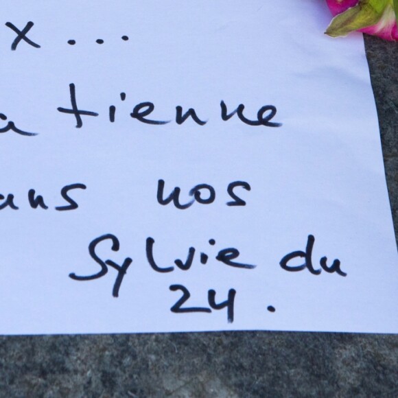 Illustrations devant la maison de Maurane décédée dans la soirée du 7 mai, à l'âge de 57 ans, dans la commune de Schaerbeek, à Bruxelles. Belgique, Bruxelles, 8 mai 2018. © Alain Rolland / Imagebuzz / Bestimage