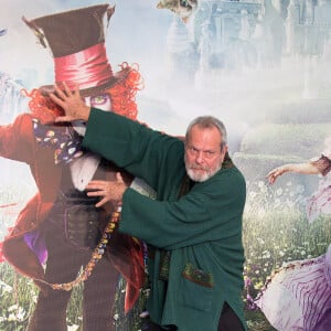 Terry Gilliam à la première de Alice Through The Looking Glass European à Odeon Leicester Square à Londres, le 10 mai 2016