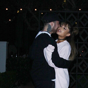 Exclusif - Ariana Grande et Mac Miller amoureux lors d'une sortie en couple à Los Angeles le 31 août 2016