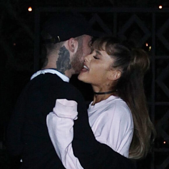 Exclusif - Ariana Grande et Mac Miller amoureux lors d'une sortie en couple à Los Angeles le 31 août 2016