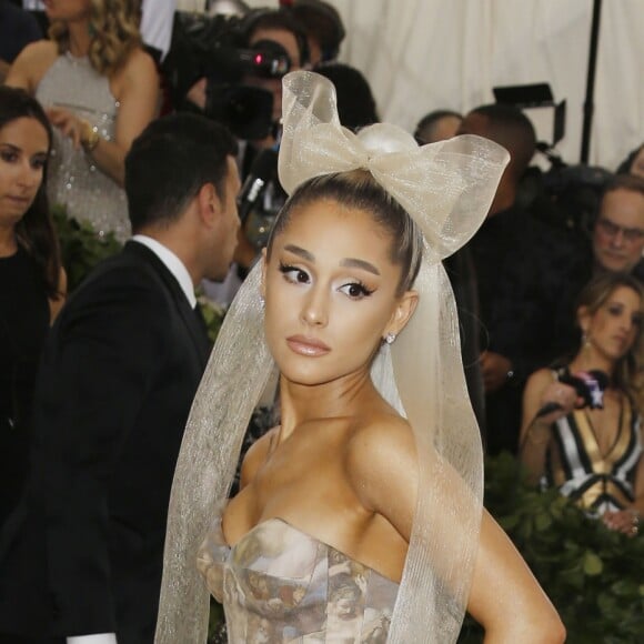 Ariana Grande au Met Gala 2018 célébrant l'ouverture de l'exposition Heavenly Bodies: Fashion and the Catholic Imagination, à New York le 7 mai 2018. © Charles Guerin / BestimageUSA