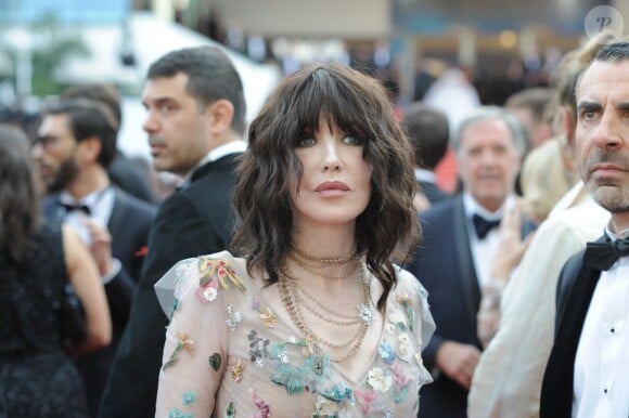 Isabelle Adjani - Montée des marches du film "Everybody Knows" lors de la cérémonie d'ouverture du 71ème Festival International du Film de Cannes, France, le 8 mai 2018.