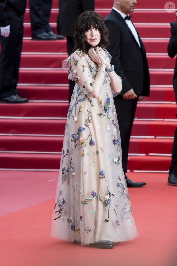 Isabelle Adjani (robe Dior) - Montée des marches du film "Everybody Knows" lors de la cérémonie d'ouverture du 71ème Festival International du Film de Cannes, France, le 8 mai 2018. © Pierre Perusseau/Bestimage