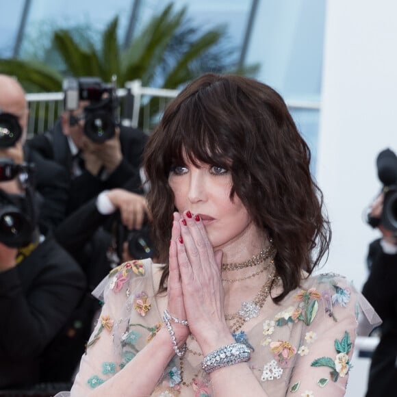 Isabelle Adjani (robe Dior) - Montée des marches du film "Everybody Knows" lors de la cérémonie d'ouverture du 71ème Festival International du Film de Cannes. Le 8 mai 2018 © Borde-Jacovides-Moreau/Bestimage