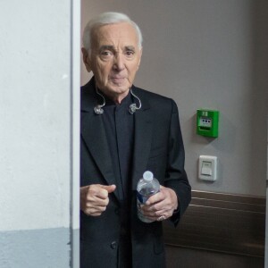 Exclusif - Charles Aznavour en concert à l'Accorhotels Arena (POPB Bercy) à Paris. Le 13 décembre 2017 © Cyril Moreau / Bestimage