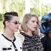Kristen Stewart et Léa Seydoux - Montée des marches du film « Les Filles du Soleil » lors du 71ème Festival International du Film de Cannes. Le 12 mai 2018 © Borde-Jacovides-Moreau/Bestimage