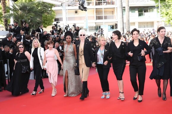 Ariane Ascaride, Tonie Marshall, Rosalie Varda - Montée des marches du film « Les Filles du Soleil » lors du 71ème Festival International du Film de Cannes. Le 12 mai 2018 © Borde-Jacovides-Moreau/Bestimage