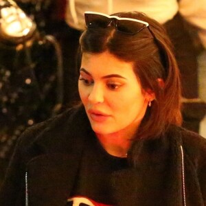 Exclusif - Kylie Jenner quitte le restaurant Casa Vega à Sherman Oaks après avoir dîné avec des amis à Sherman Oaks le 11 mai 2018.