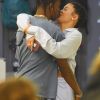 Exclusif - Kylie Jenner et son compagnon Travis Scott se câlinent et s'embrassent lors d'une virée shopping à New York, le 8 mai 2018