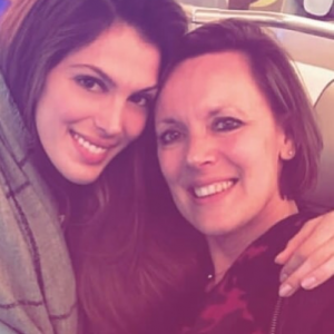 Iris Mittenaere et sa maman Laurence en avril 2018.