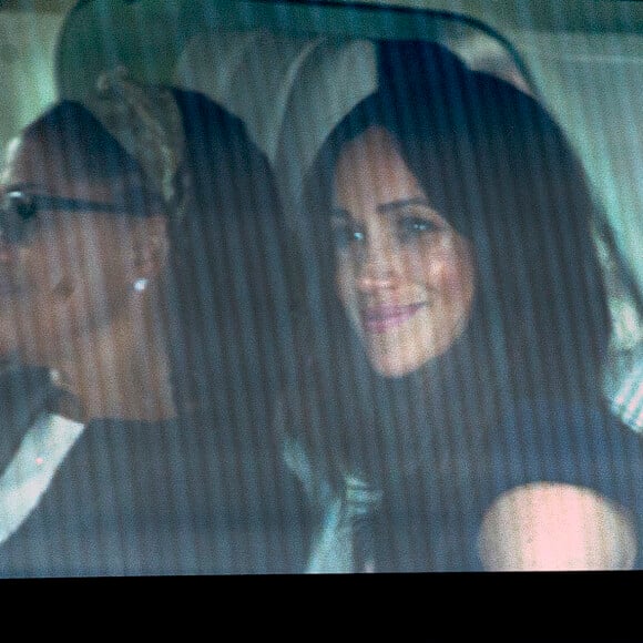 Meghan Markle et sa mère Doria Ragland quittant le château de Windsor le 18 mai 2018, à la veille de son mariage avec le prince Harry.