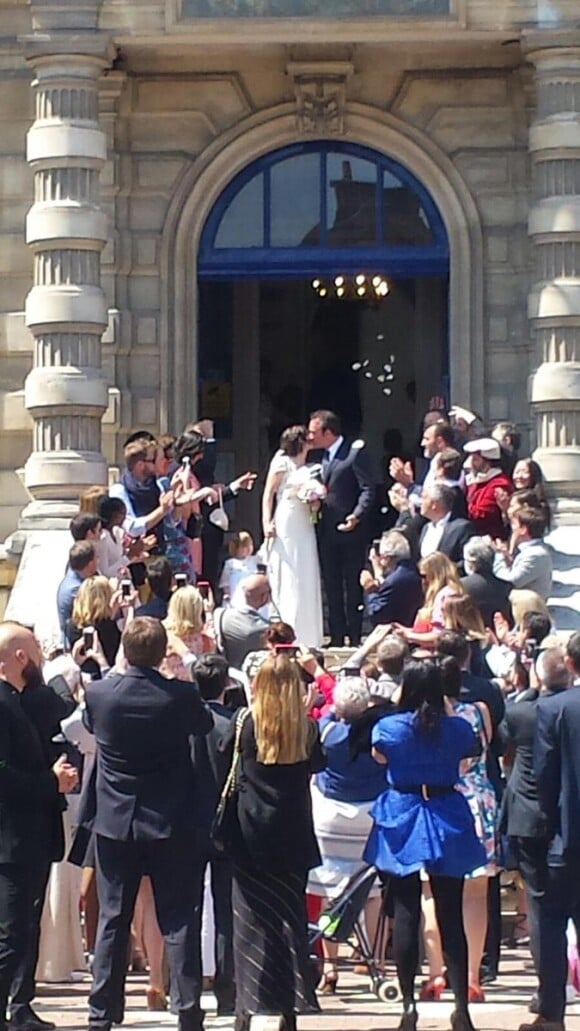 Jean Dujardin et Nathalie Péchalat se sont mariés à Saint-Cloud samedi 19 mai 2018