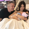Alec, Hilaria Baldwin et leur fils. Mai 2018.