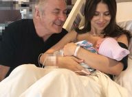 Alec Baldwin papa : Sa femme révèle le prénom du bébé et pose en lingerie
