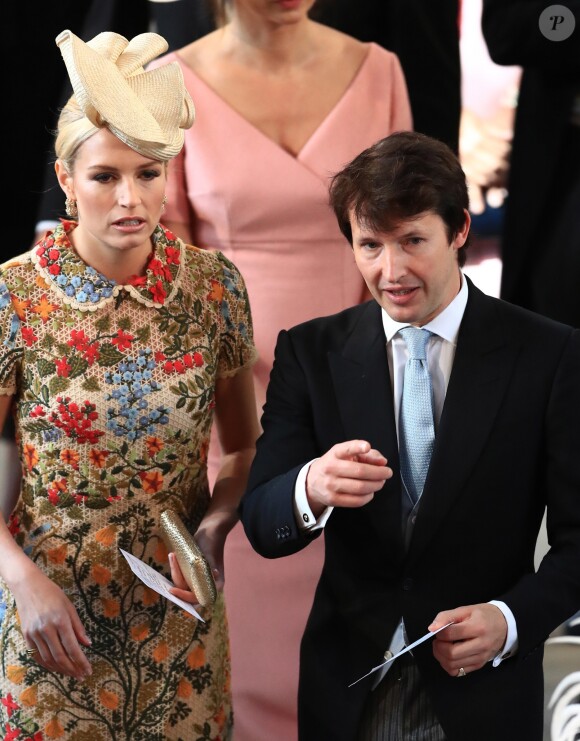 James Blunt et Sofia Wellesley (boucles d'oreilles Cartier) - Les invités arrivent à la chapelle St. George pour le mariage du prince Harry et de Meghan Markle au château de Windsor, Royaume Uni, le 19 mai 2018.