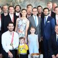 Estelle (6 ans) et Oscar (2 ans) de Suède se joignaient à leurs parents la princesse héritière Victoria et le prince Daniel ainsi qu'à leur oncle le prince Carl Philip le 21 mai 2018 au palais royal à Stockholm lors d'une réception pour fêter le titre de champions du monde des hockeyeurs suédois.