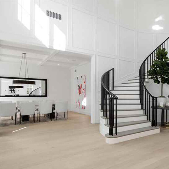 Illustration de la nouvelle maison de Ben Affleck, achetée en avril 2018 pour 19 millions de dollars et située à Pacific Palisades, Los Angeles.