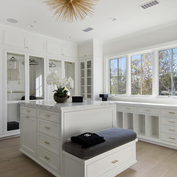 Illustration de la nouvelle maison de Ben Affleck, achetée en avril 2018 pour 19 millions de dollars et située à Pacific Palisades, Los Angeles.
