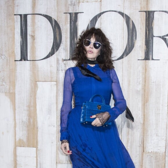 Isabelle Adjani - Défilé de la collection croisière 2019 de Christian Dior dans les grandes écuries du château de Chantilly, France, le 25 mai 2018. © Olivier Borde/Bestimage