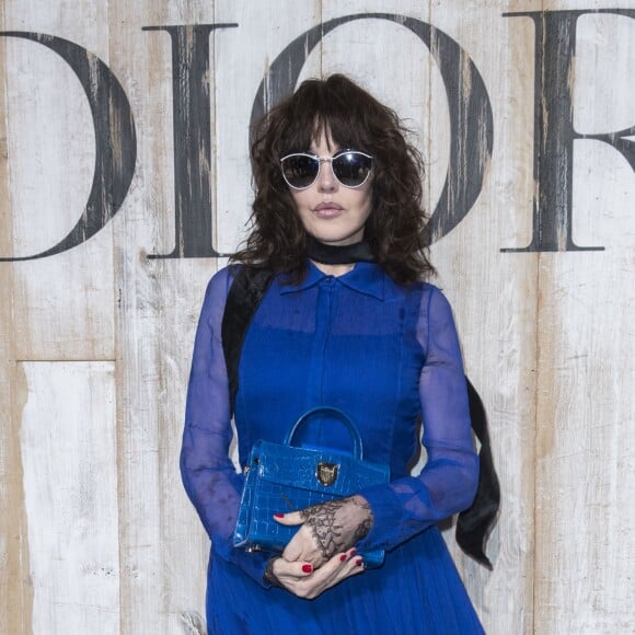 Isabelle Adjani - Défilé de la collection croisière 2019 de Christian Dior dans les grandes écuries du château de Chantilly, France, le 25 mai 2018. © Olivier Borde/Bestimage