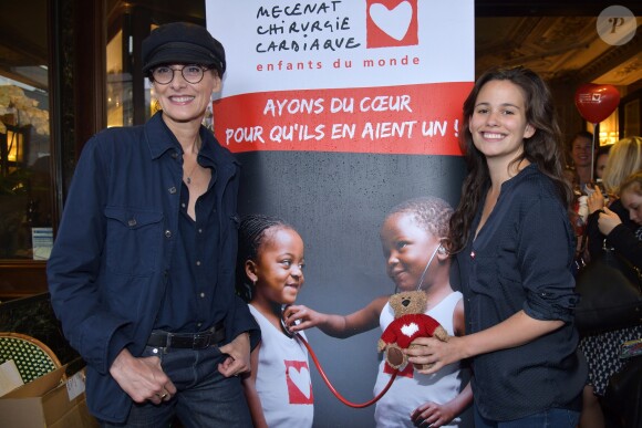Inès de la Fressange et Lucie Lucas - Lancement de l'opération Petits Déjeuners Du Coeur au profit de l'association Mécénat Chirurgie Cardiaque au Café de la Paix à Paris. Le 5 juin 2018. © Giancarlo Gorassini / Bestimage