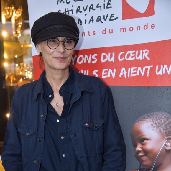 Inès de la Fressange et Lucie Lucas - Lancement de l'opération Petits Déjeuners Du Coeur au profit de l'association Mécénat Chirurgie Cardiaque au Café de la Paix à Paris. Le 5 juin 2018. © Giancarlo Gorassini / Bestimage