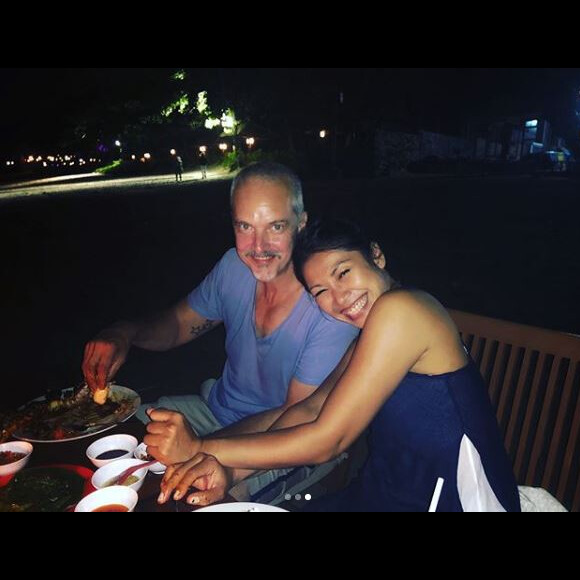 Anggun et son chéri au Radja Seafood Cafe Jimbaran à Bali. Instagram, juin 2018